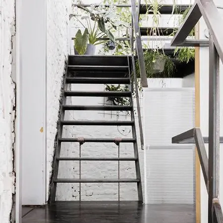Lightful Architectural House 빌라 헨트
